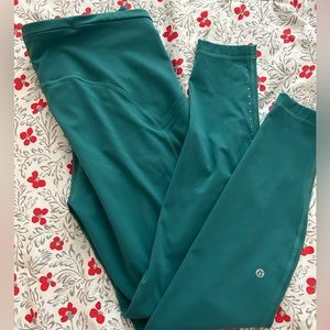 Lululemon women’s leggings size 14
